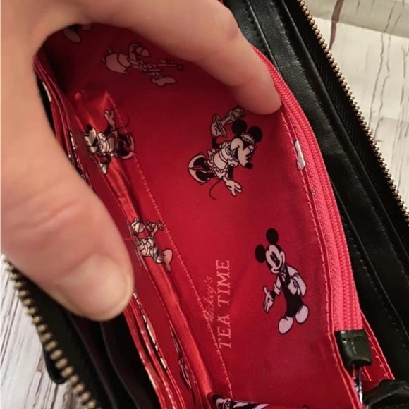 Mickey"s tea time wallet - Picture 7 of 8